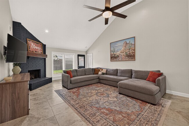Photo - 22939 Indian Ridge Dr