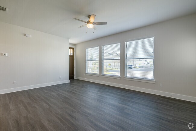 Photo - Windermere Parke Garden Villas