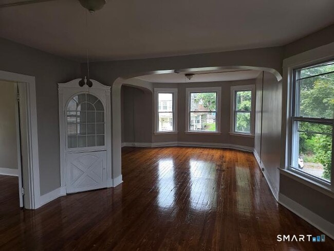 Photo - 9 Woodlawn Terrace Unit 2FL