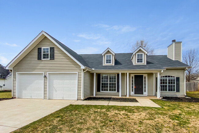 Building Photo - 192 River View Ct