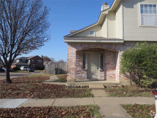 Building Photo - 1027 Tennessee Trail Rental