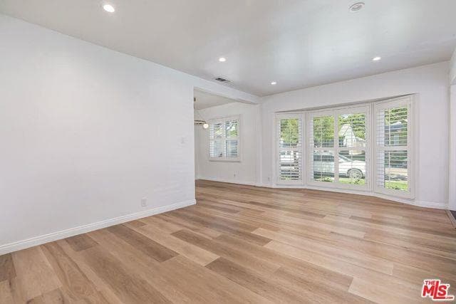 Photo - 10828 Stever St