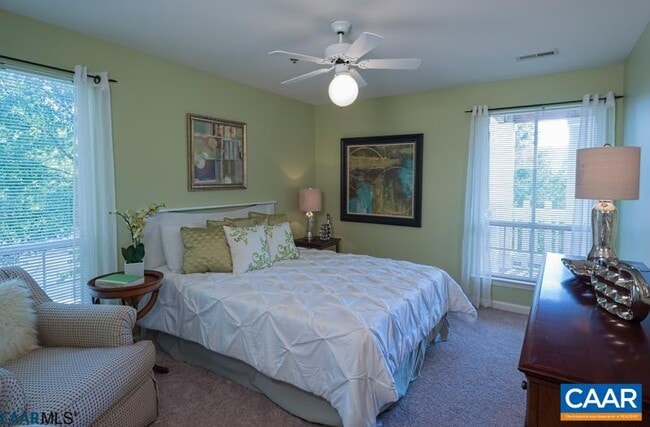 Photo - 200 Lake Club Ct