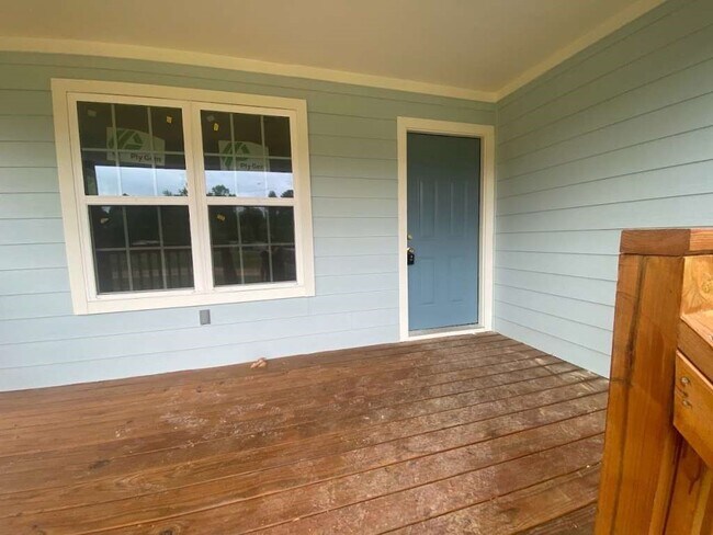 275 Wood Fern Dr