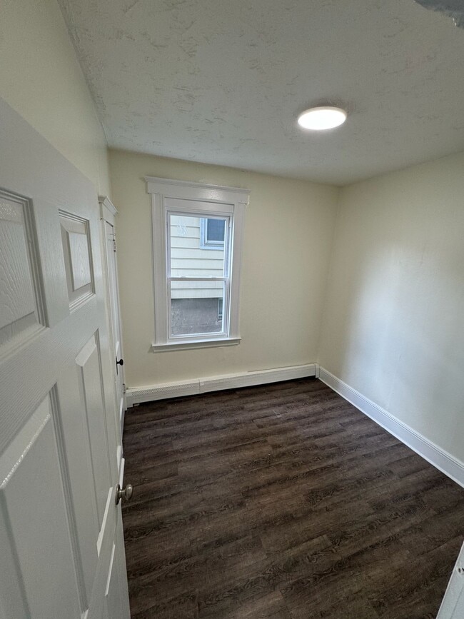 Photo - 79 Struyk Ave