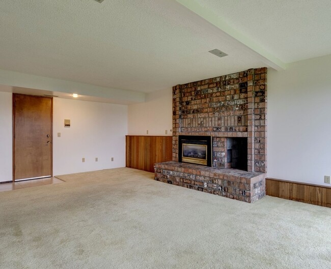 Photo - 1018-2371 Strawberry Lane Unit 2371 Strawberry Lane - B