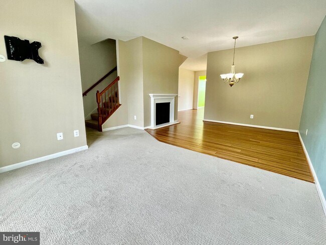 Photo - 121 Macon Dr