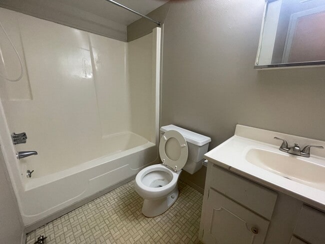 Photo - Hidden Village Square Apartments