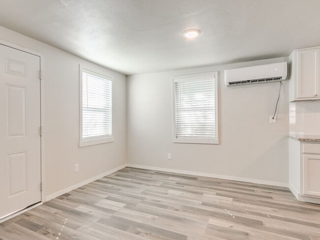 Photo - Newly renovated efficancy with fenced yard.