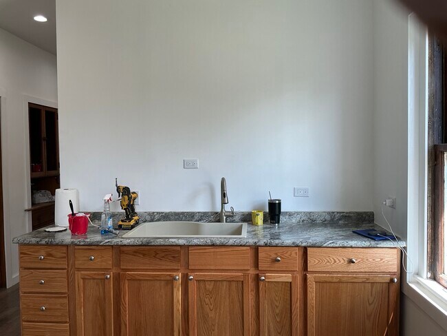 Photo - 8634 S Carpenter St