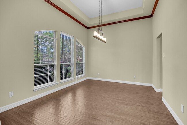 Photo - 2919 Silverbit Trail Ln