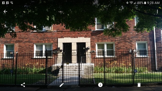 Building Photo - 853 E 84th St Unit 2