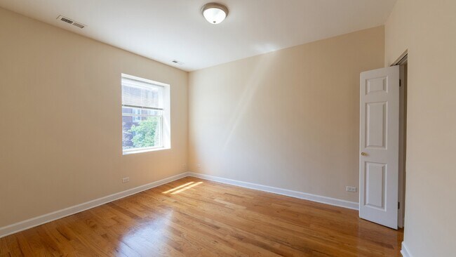Photo - 4609 N Kimball Ave Unit 3N