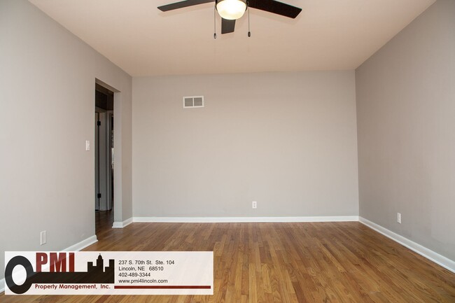 Photo - 820 S 38th St Unit 2