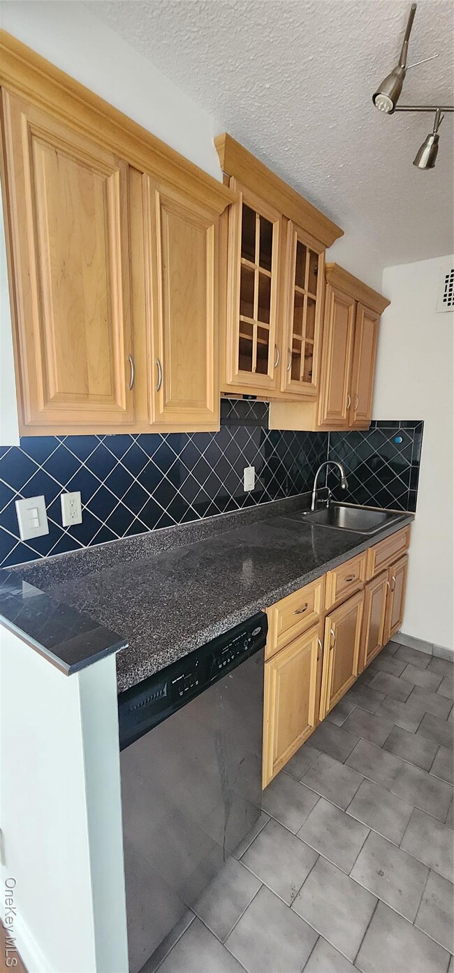 Photo - 118-17 Union Tpke Un Unit 14E