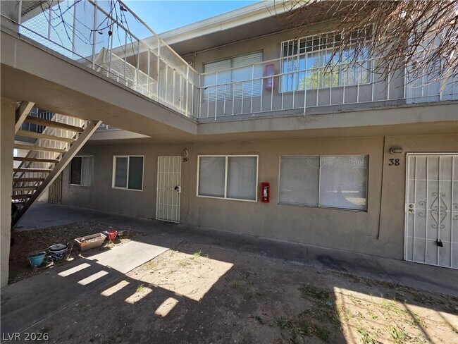 304 Orland St Unit 39
