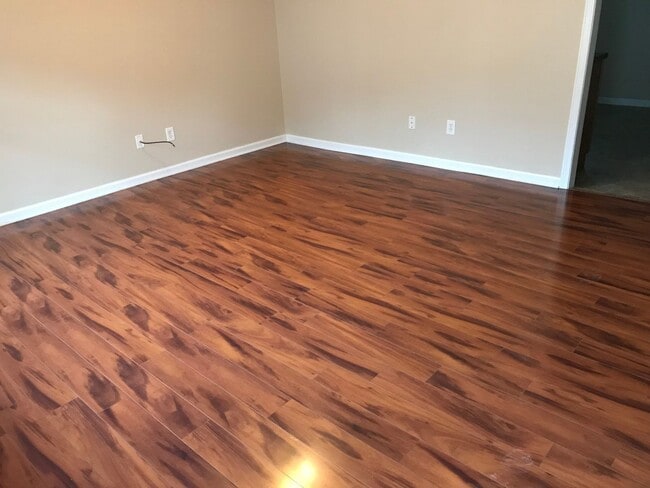 Photo - Lovely 2 Bd/1.5 Ba Townhouse