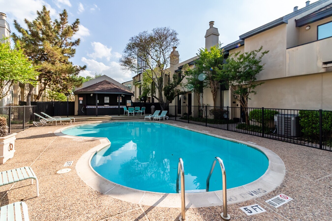 Photo - 1112 Bering Dr Unidad 36