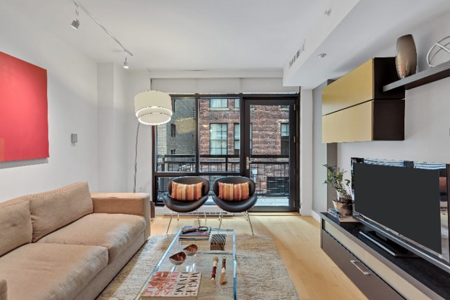 Photo - 912 F St NW Unit 102