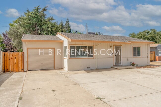 Building Photo - Charming 2-Bedroom Home in Tracy – Comfortable Living with an Ideal Location!