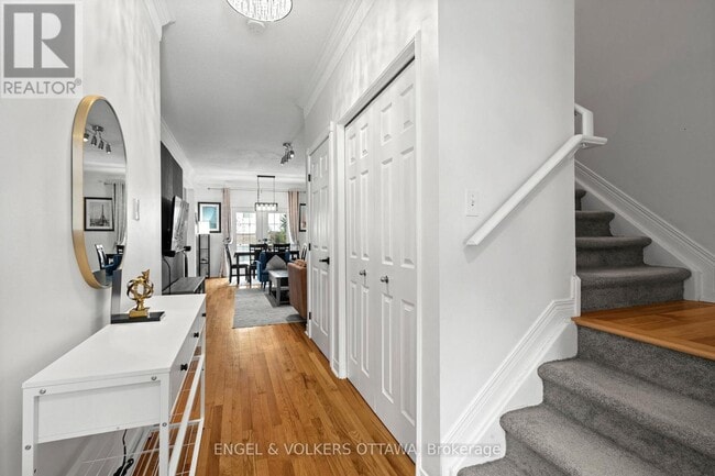 Photo - 37 Laumann Ct