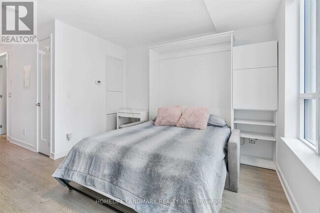Photo - 88 Scott St Unit 1012