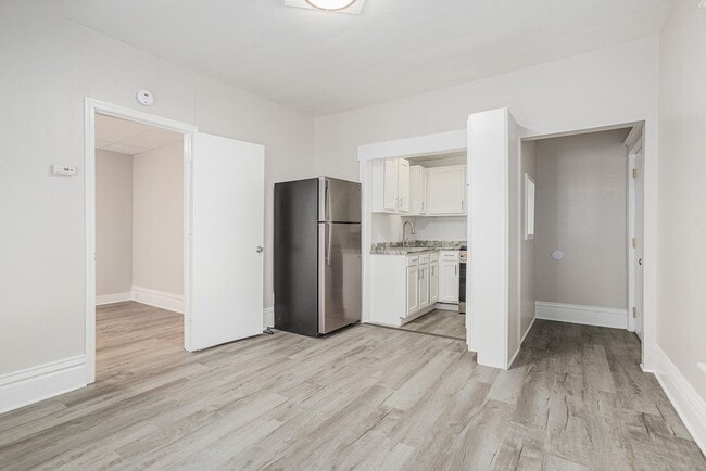 Building Photo - 429 Davis St Unit 429 Davis #1