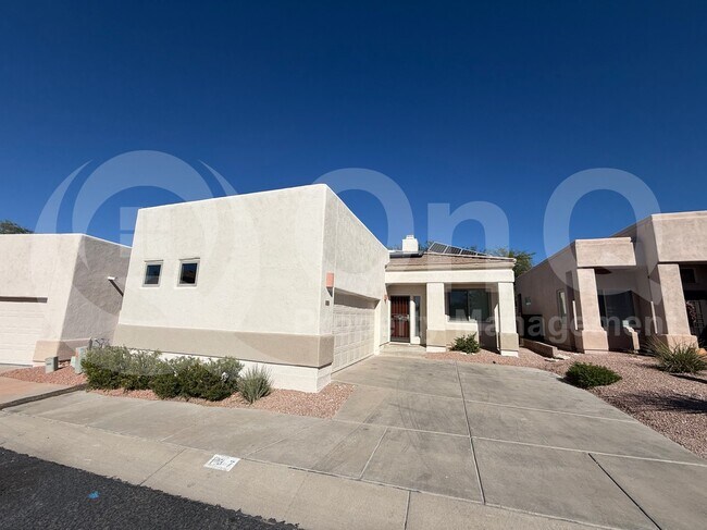 Photo - 137 E Calle Zavala