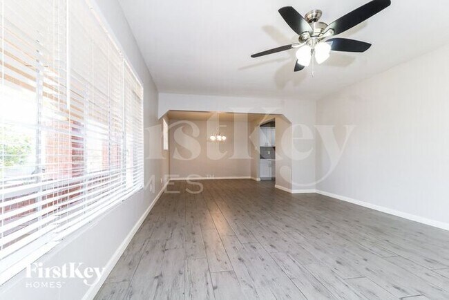 Photo - 2020 W Missouri Ave