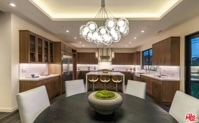 Photo - 3295 Mountain View Ave