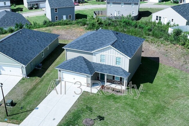 Photo - 322 Foxtrot Trl