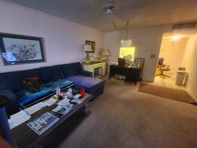 Building Photo - 5851 NW 62nd Ave Unit 105 Rental