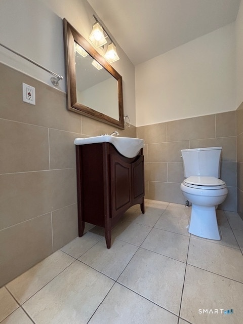 Photo - 104 Comstock Hill Ave