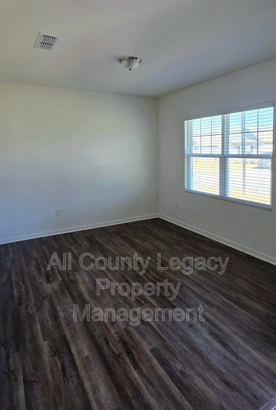 Photo - 4421 Kendrick Cir