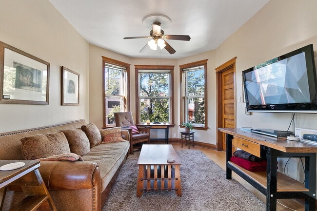 Photo - 1821 N Sawyer Ave Unit 2