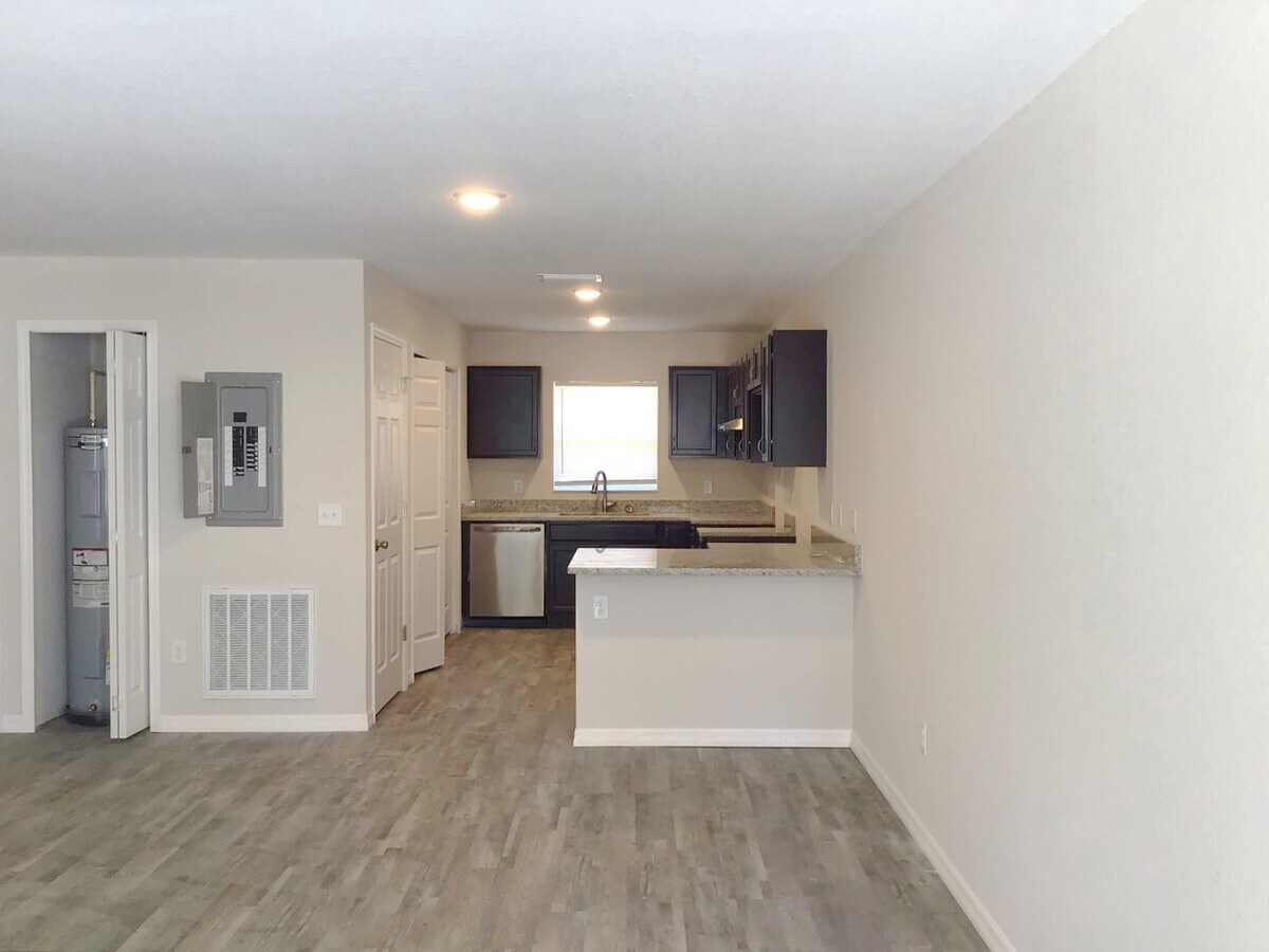 Photo - BRAND NEW 2BR/2BA Duplex for Rent in Citru...