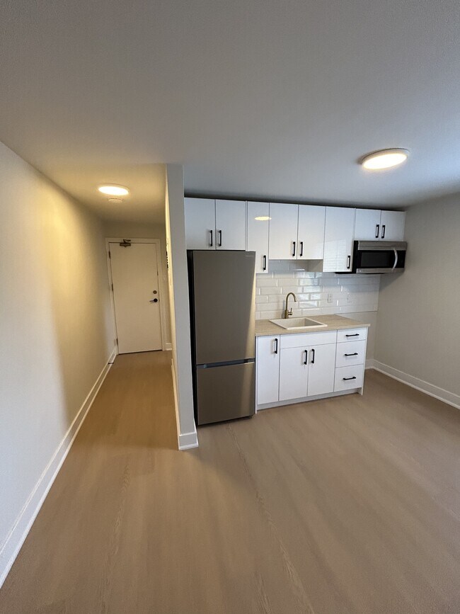 Building Photo - 3 Water St Unit 5