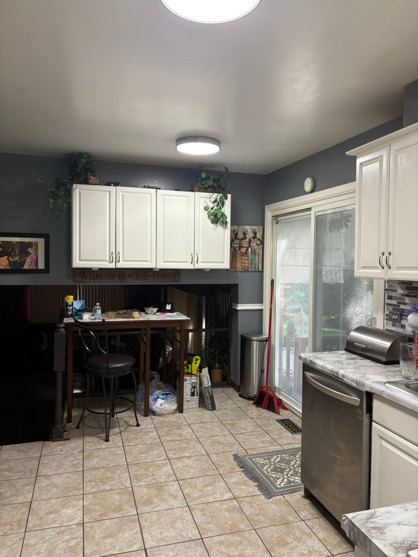 Photo - 1241 E 168th St