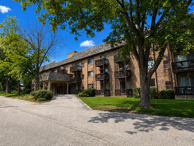 Building Photo - 241 W Main St Unit 201