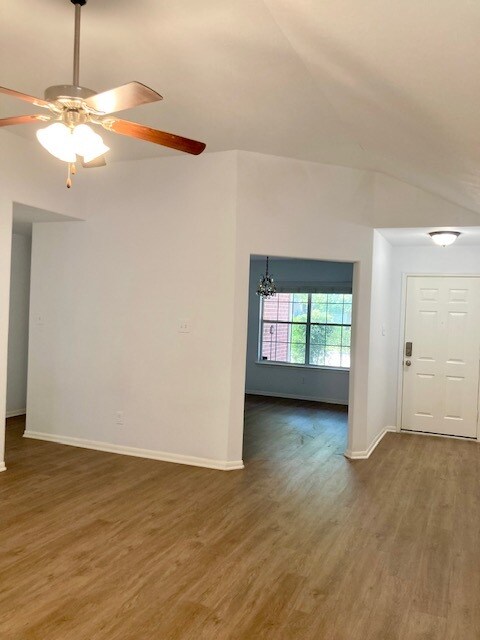 Photo - 1515 Thornhollow Dr