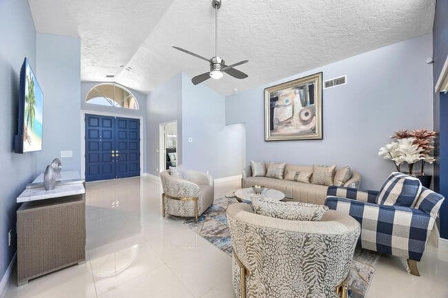 Photo - 13525 Brixham St