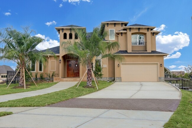 Building Photo - 502 Amalfi Dr