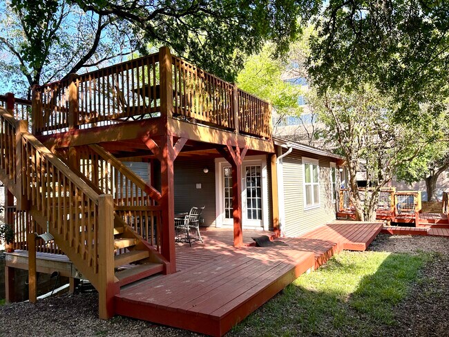 Photo - 512 Bouldin Ave