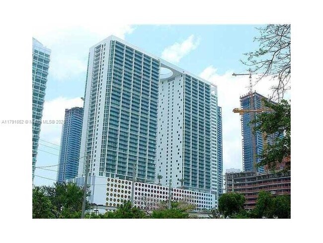 Building Photo - 500 Brickell Ave Unit 2307 Rental