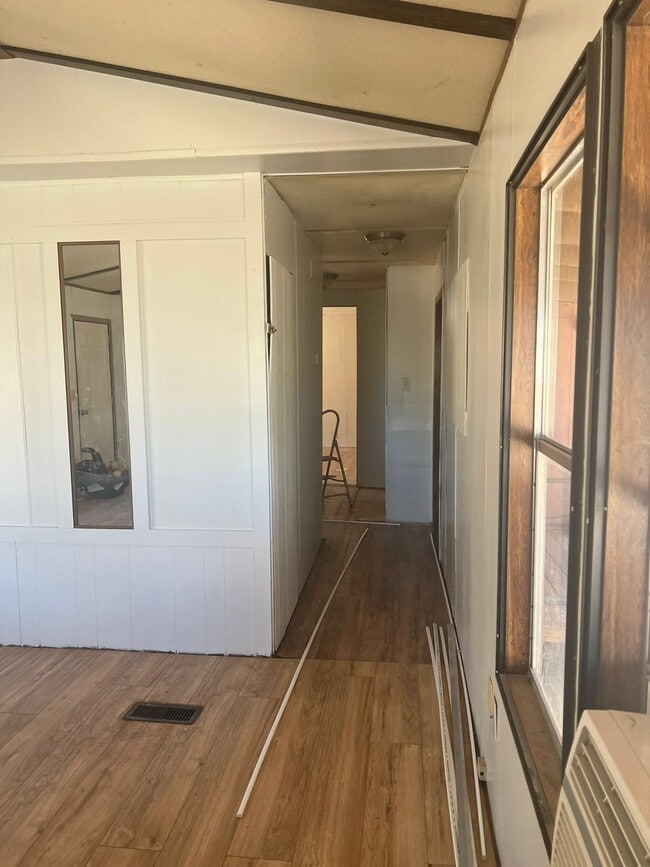 Photo - 1011 Lindberg Ave