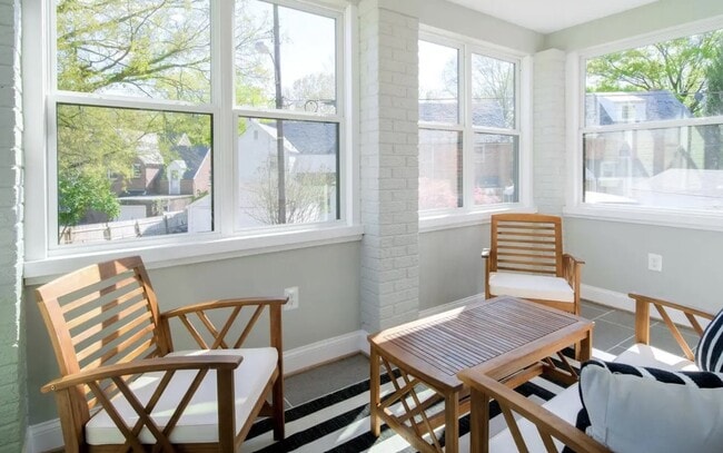 Photo - 4410 16th St NE