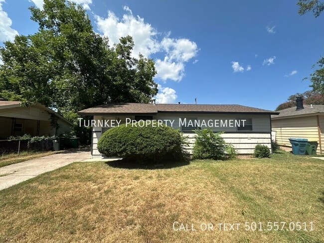 Building Photo - 6404 Tracy Ave