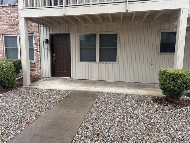 Photo - 160 Cooper St