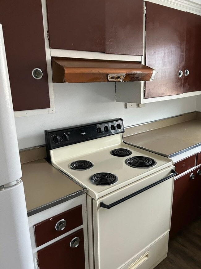 Photo - 29206 Longview Ave