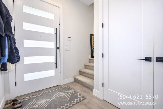 Photo - 4482 Stephen Leacock Dr